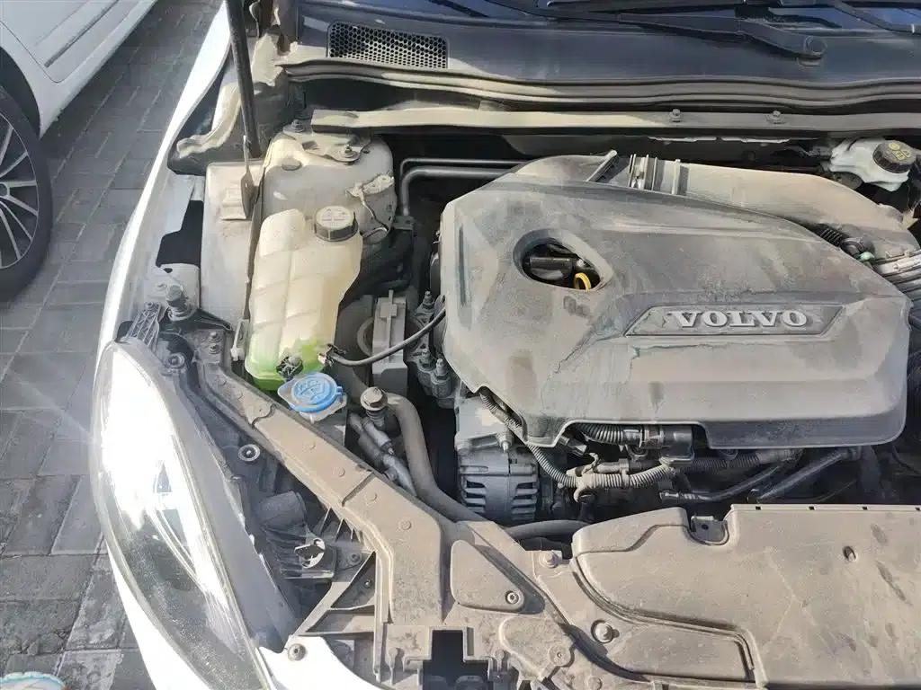 2015 Volvo V40 1.6T Smart Edition — миниатюра 21