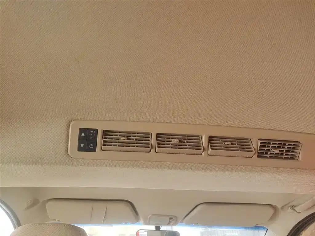 Wuling Hongguang 2014 1.5L S Standard Edition — миниатюра 18