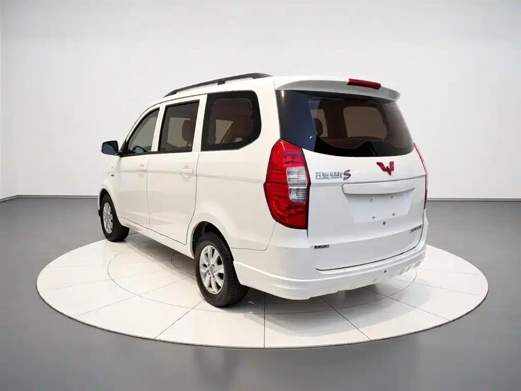 Wuling Hongguang 2014 1.5L S Standard Edition — миниатюра 5