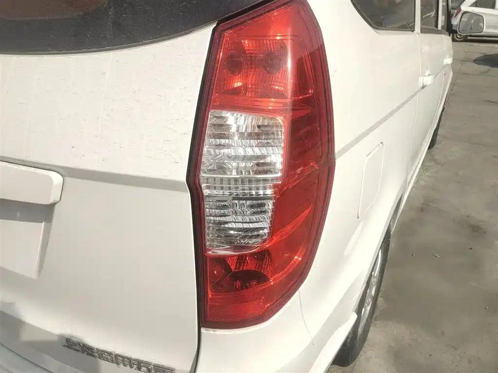 Wuling Hongguang 2014 1.5L S Standard Edition — миниатюра 8