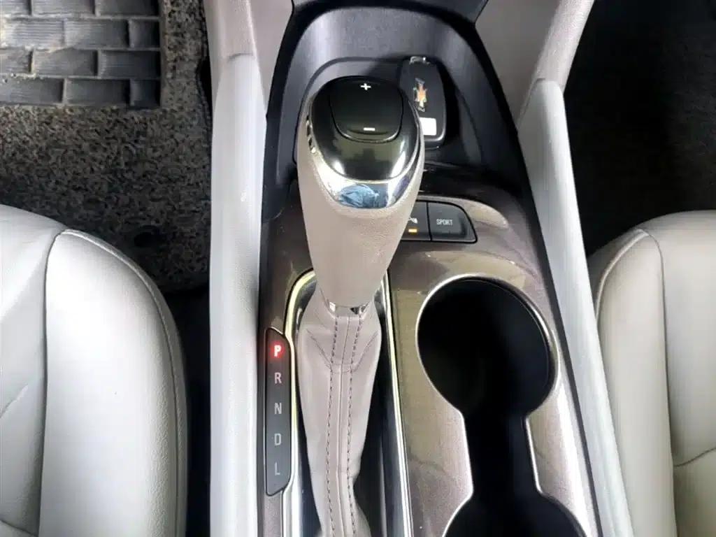 2019 Chevrolet Malibu XL 535T CVT Sharp Edition — миниатюра 14