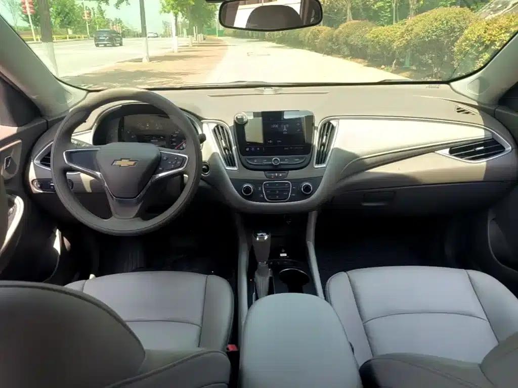 2019 Chevrolet Malibu XL 535T CVT Sharp Edition — миниатюра 10