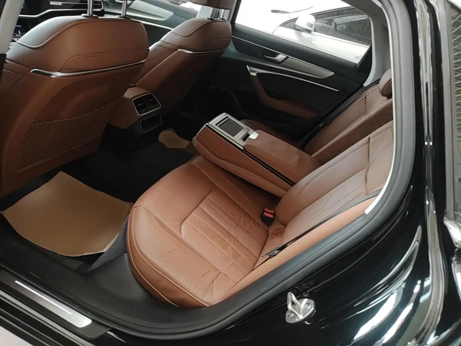 Audi A6L 2021 40 TFSI Luxury Prestige Edition — миниатюра 19