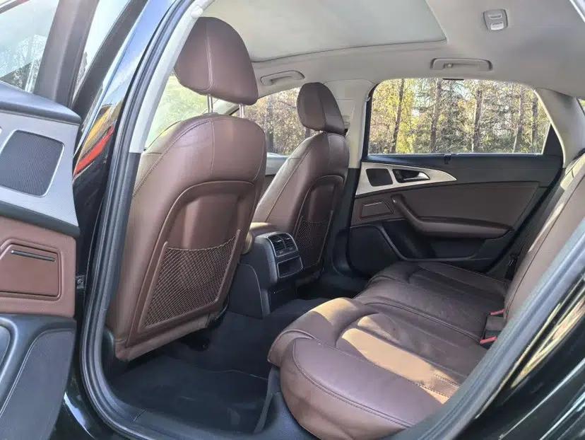 BMW 7 Series 2023 735Li M Sport Package — миниатюра 12