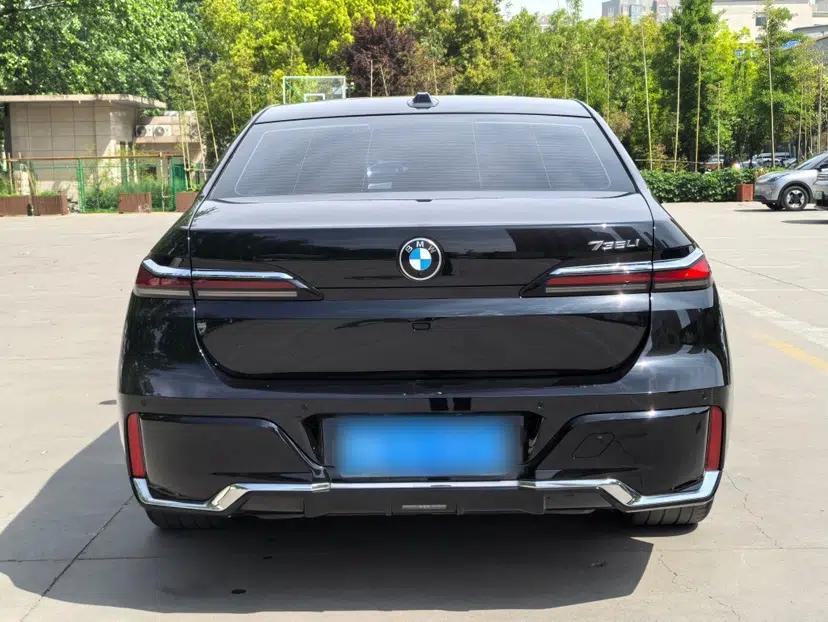 BMW 7 Series 2023 735Li M Sport Package — миниатюра 5