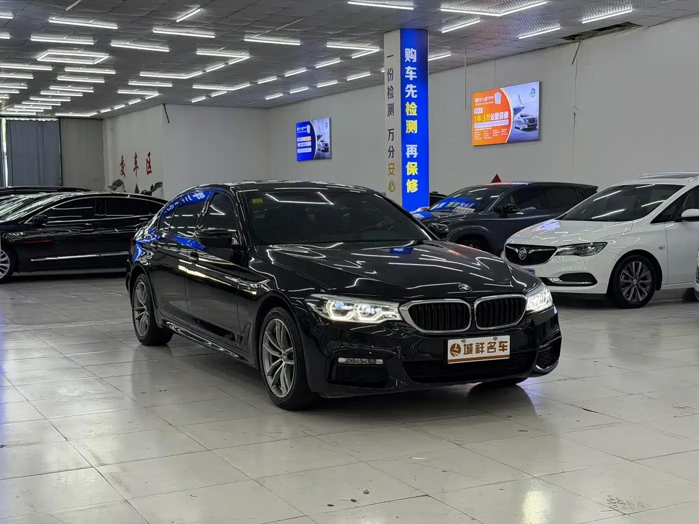 2018 BMW 5 Series 525Li M Sport Package — миниатюра 3