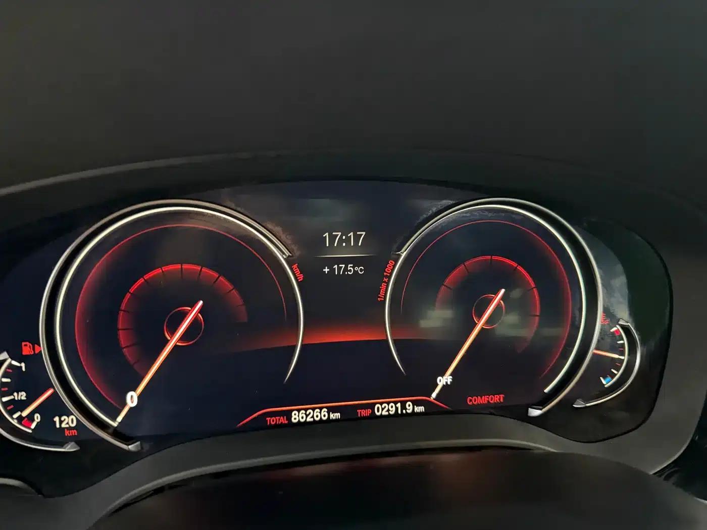 2018 BMW 5 Series 525Li M Sport Package — миниатюра 5