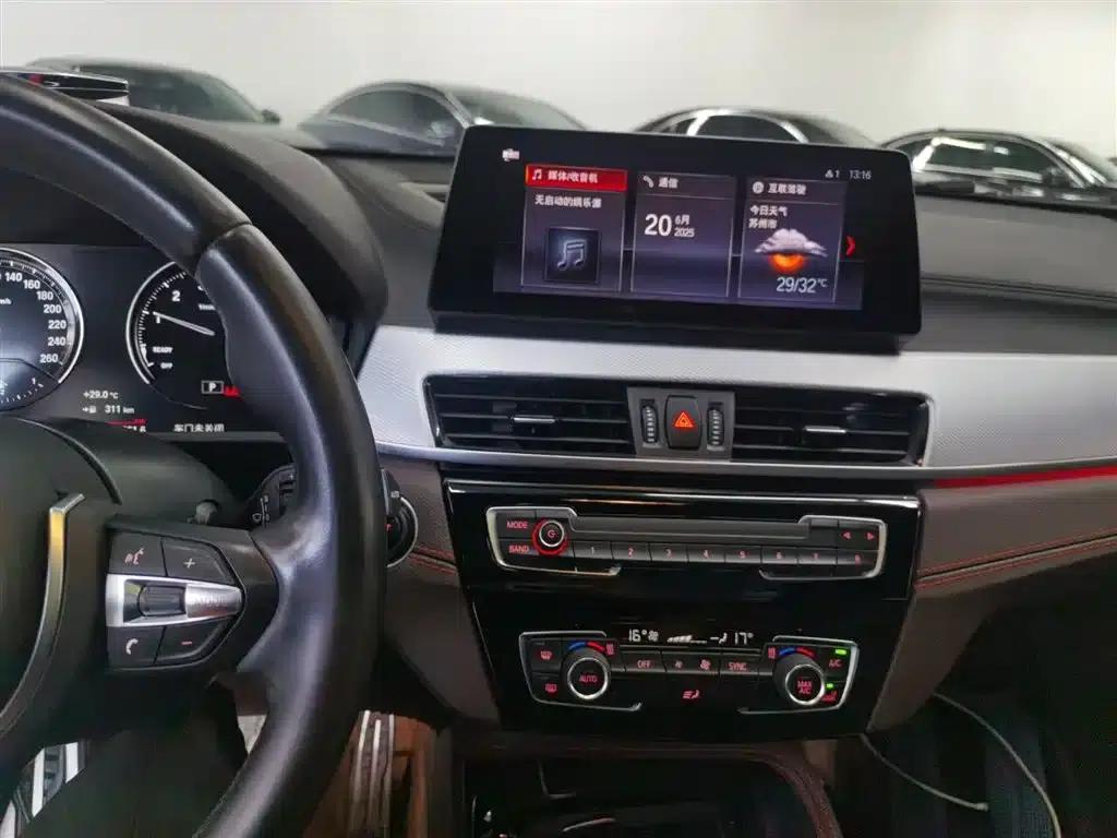 BMW X2 2021 Facelift sDrive25i Shadow Edition — миниатюра 13