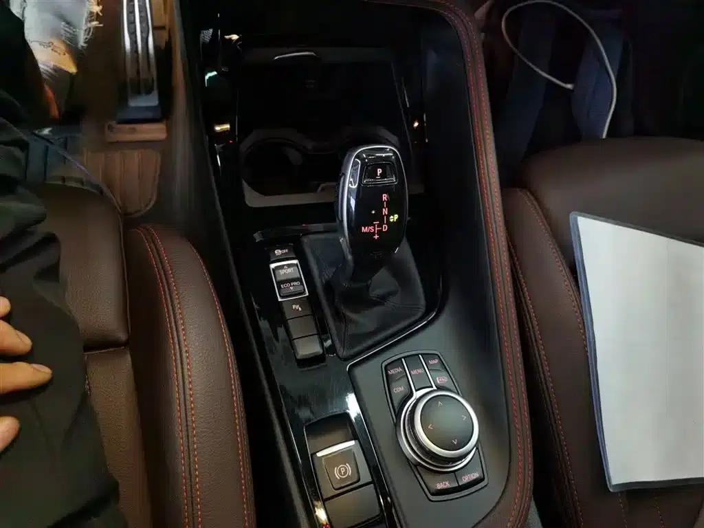BMW X2 2021 Facelift sDrive25i Shadow Edition — миниатюра 14
