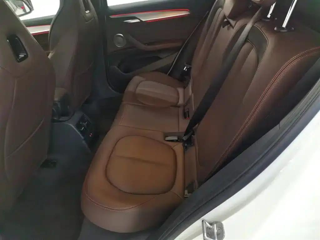 BMW X2 2021 Facelift sDrive25i Shadow Edition — миниатюра 17