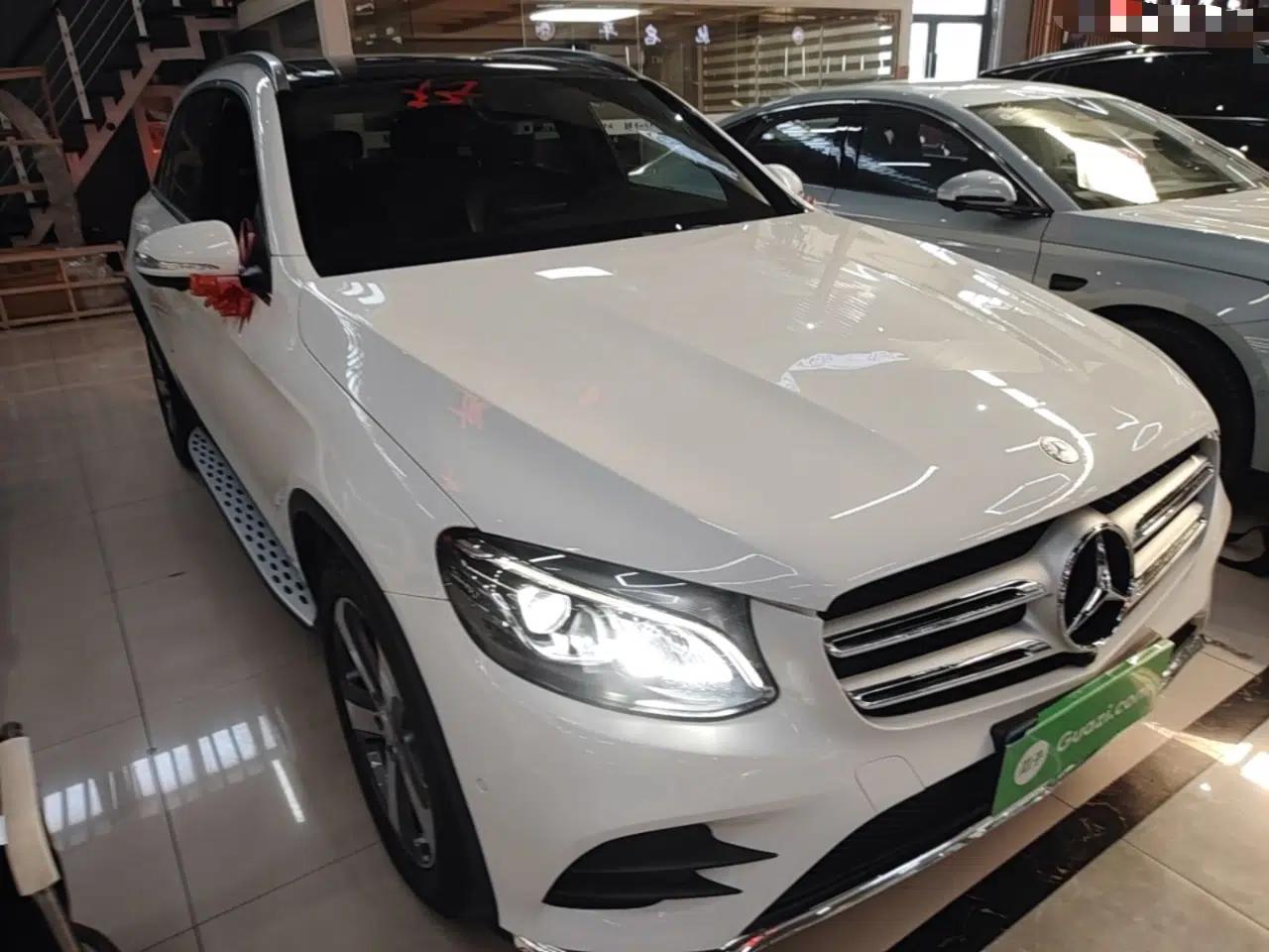 Mercedes-Benz GLC 2017 GLC 260 4MATIC Luxury Model — миниатюра 3
