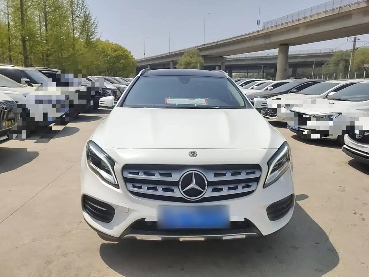 Mercedes-Benz GLA 2019 GLA 200 Fashion Model — миниатюра 2