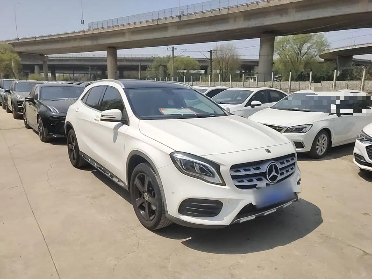 Mercedes-Benz GLA 2019 GLA 200 Fashion Model — миниатюра 3