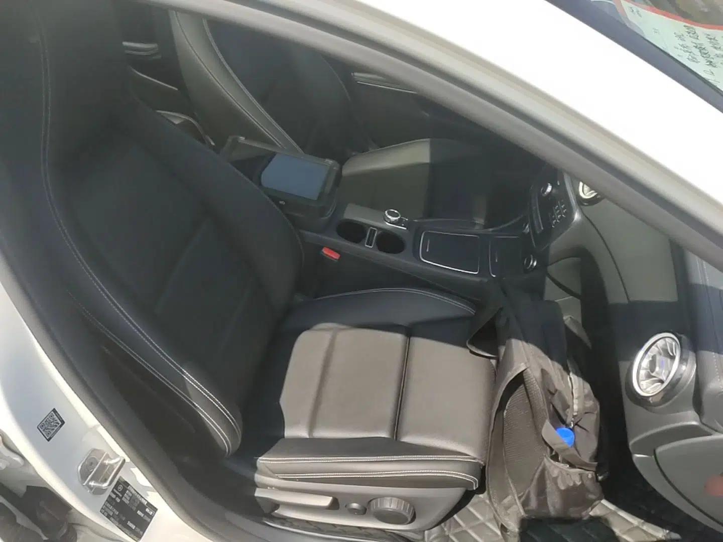 Mercedes-Benz GLA 2019 GLA 200 Fashion Model — миниатюра 23
