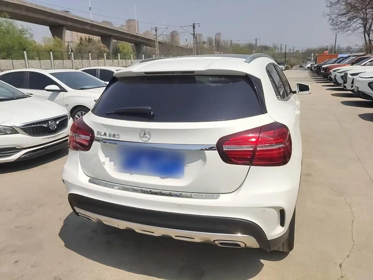Mercedes-Benz GLA 2019 GLA 200 Fashion Model — миниатюра 5