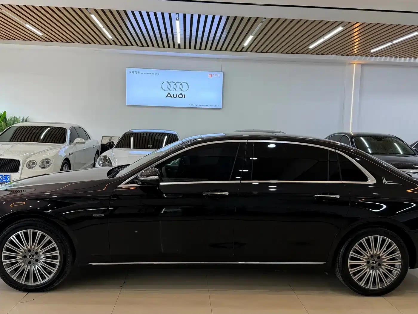 Mercedes-Benz E-Class 2020 Facelift E 300 L Special Edition — миниатюра 3
