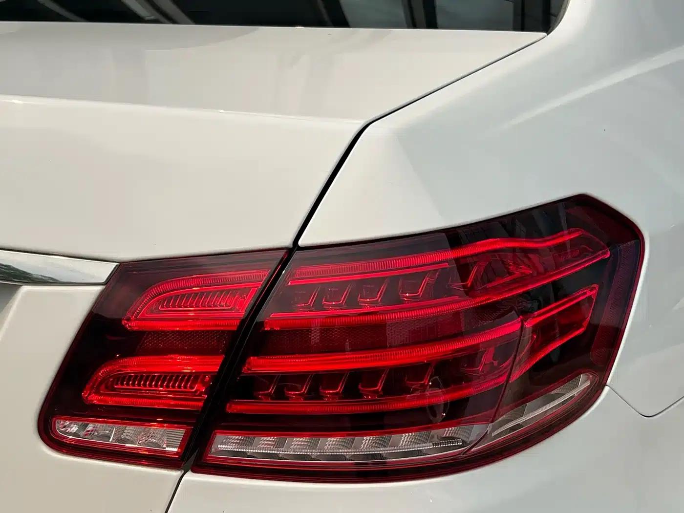 2015 Mercedes-Benz E-Class Facelift E 260 L Sport — миниатюра 13