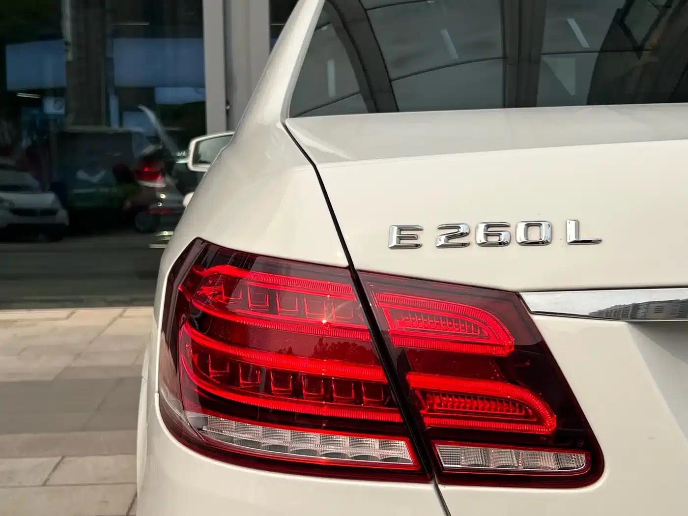2015 Mercedes-Benz E-Class Facelift E 260 L Sport — миниатюра 14