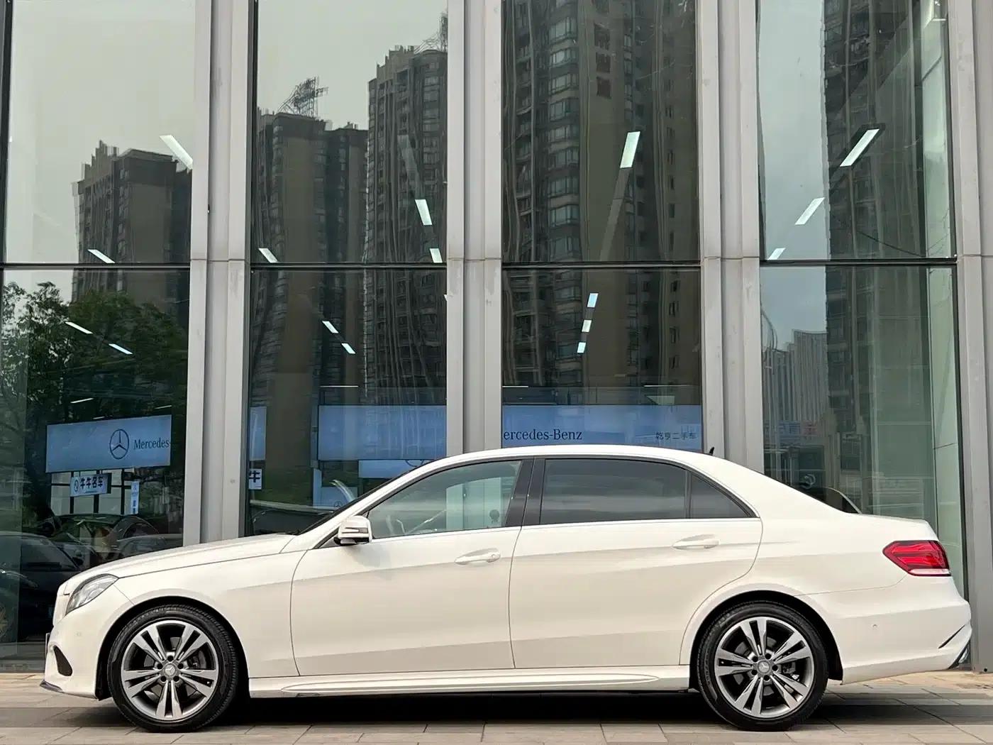 2015 Mercedes-Benz E-Class Facelift E 260 L Sport — миниатюра 3