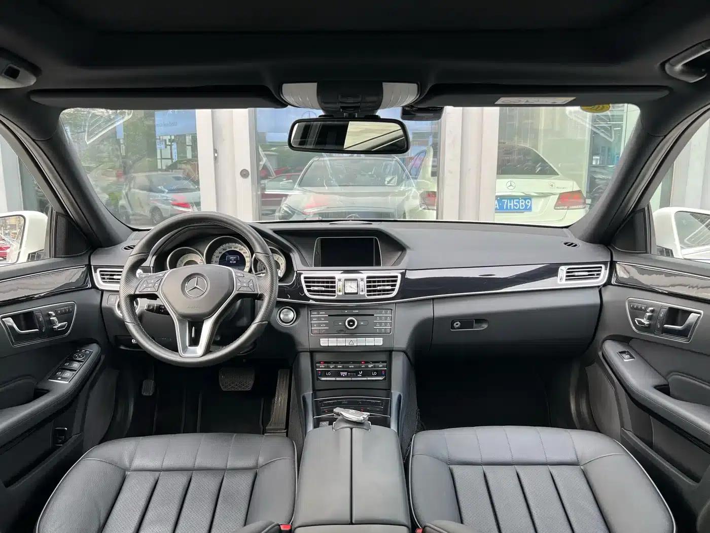 2015 Mercedes-Benz E-Class Facelift E 260 L Sport — миниатюра 21