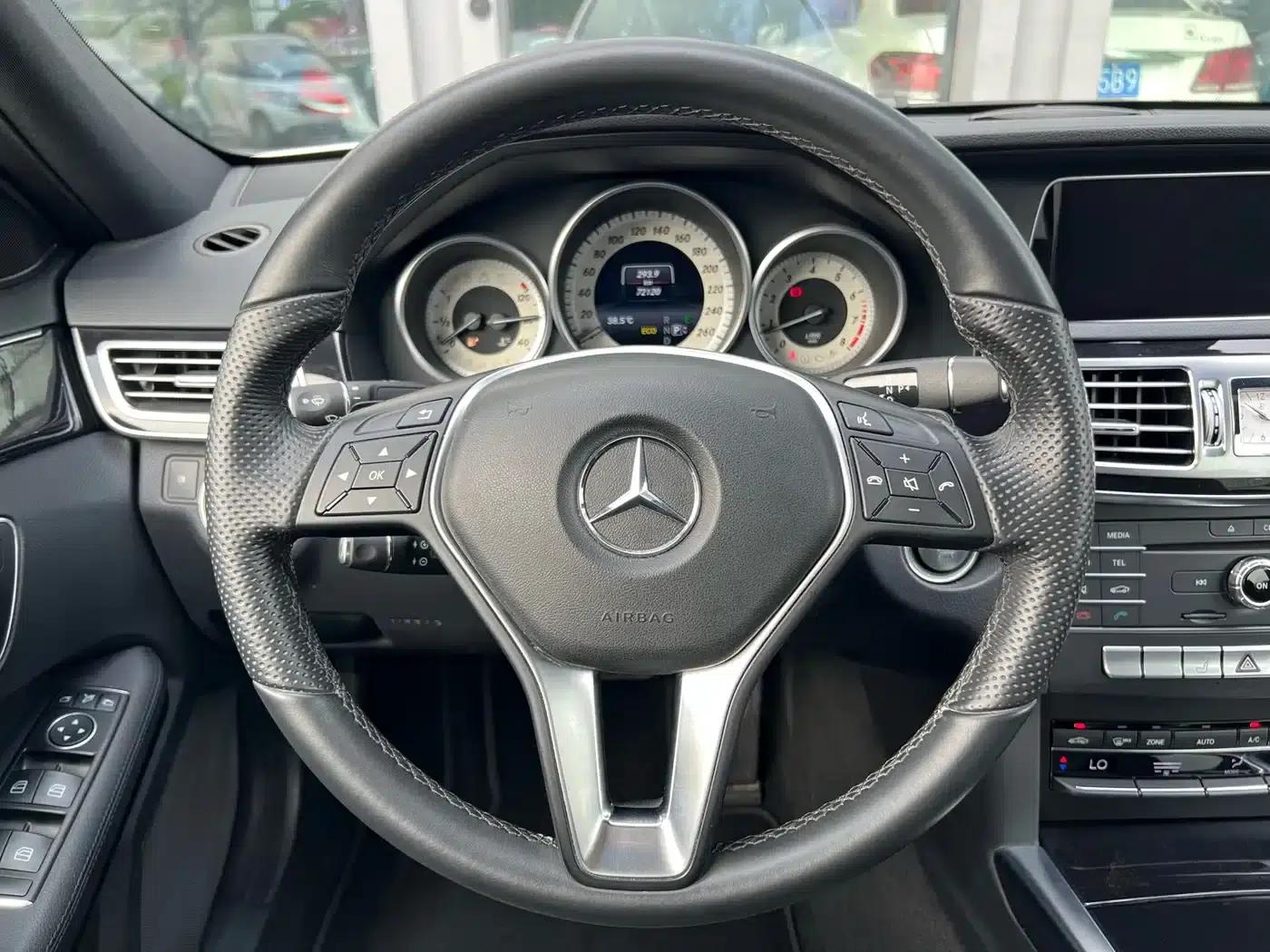2015 Mercedes-Benz E-Class Facelift E 260 L Sport — миниатюра 24