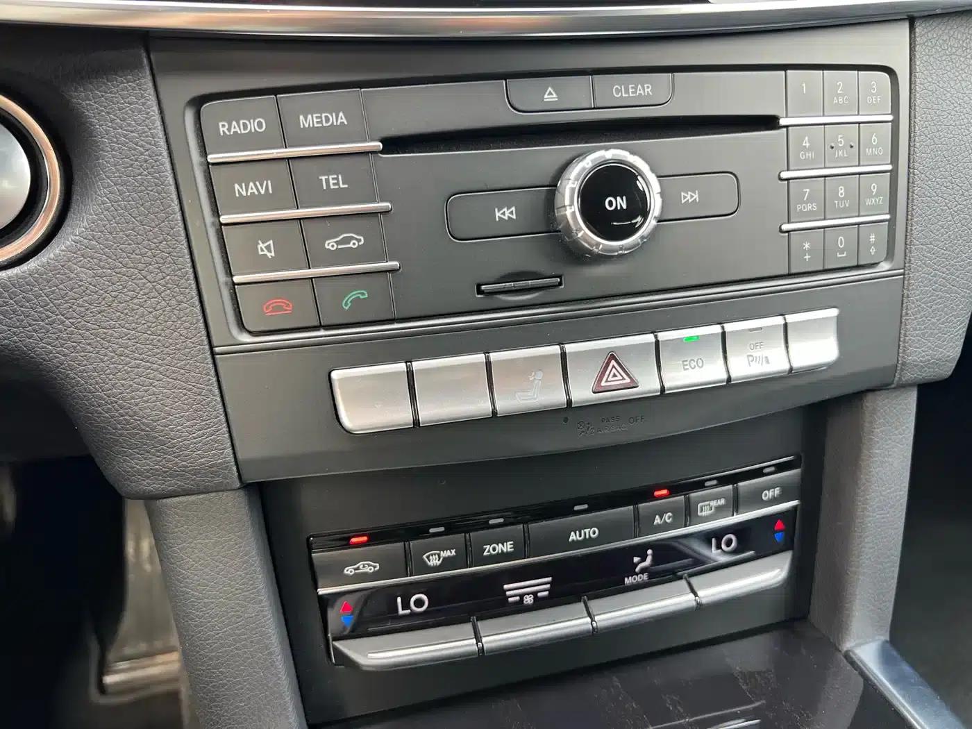2015 Mercedes-Benz E-Class Facelift E 260 L Sport — миниатюра 30