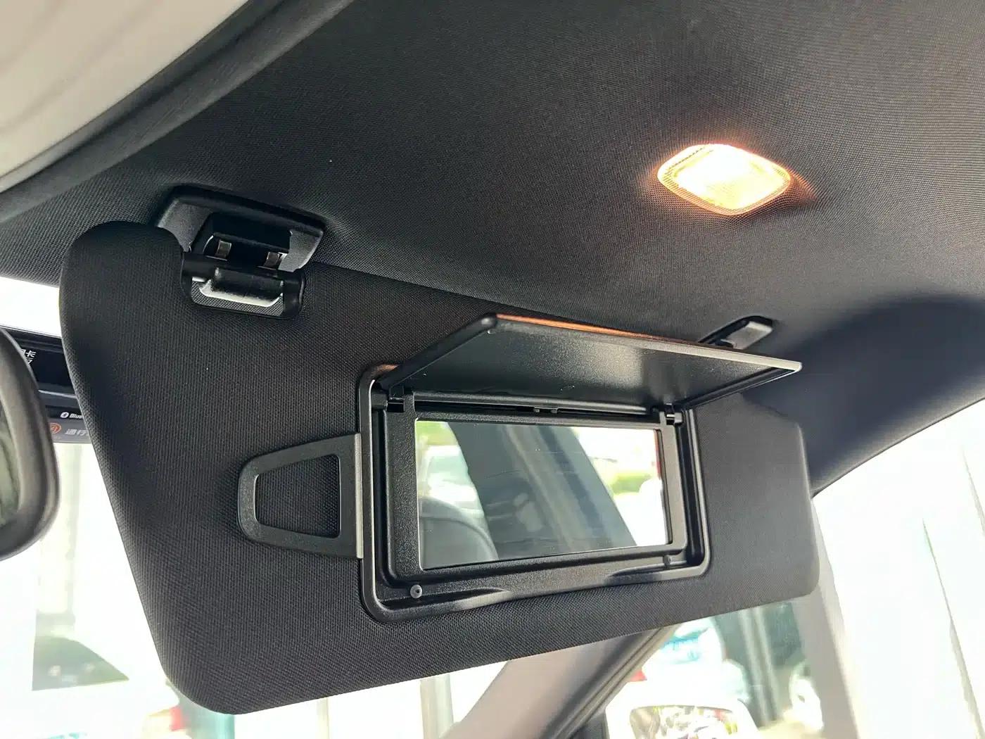 2015 Mercedes-Benz E-Class Facelift E 260 L Sport — миниатюра 42