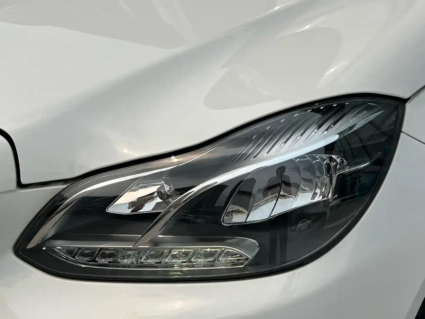 2015 Mercedes-Benz E-Class Facelift E 260 L Sport — миниатюра 8