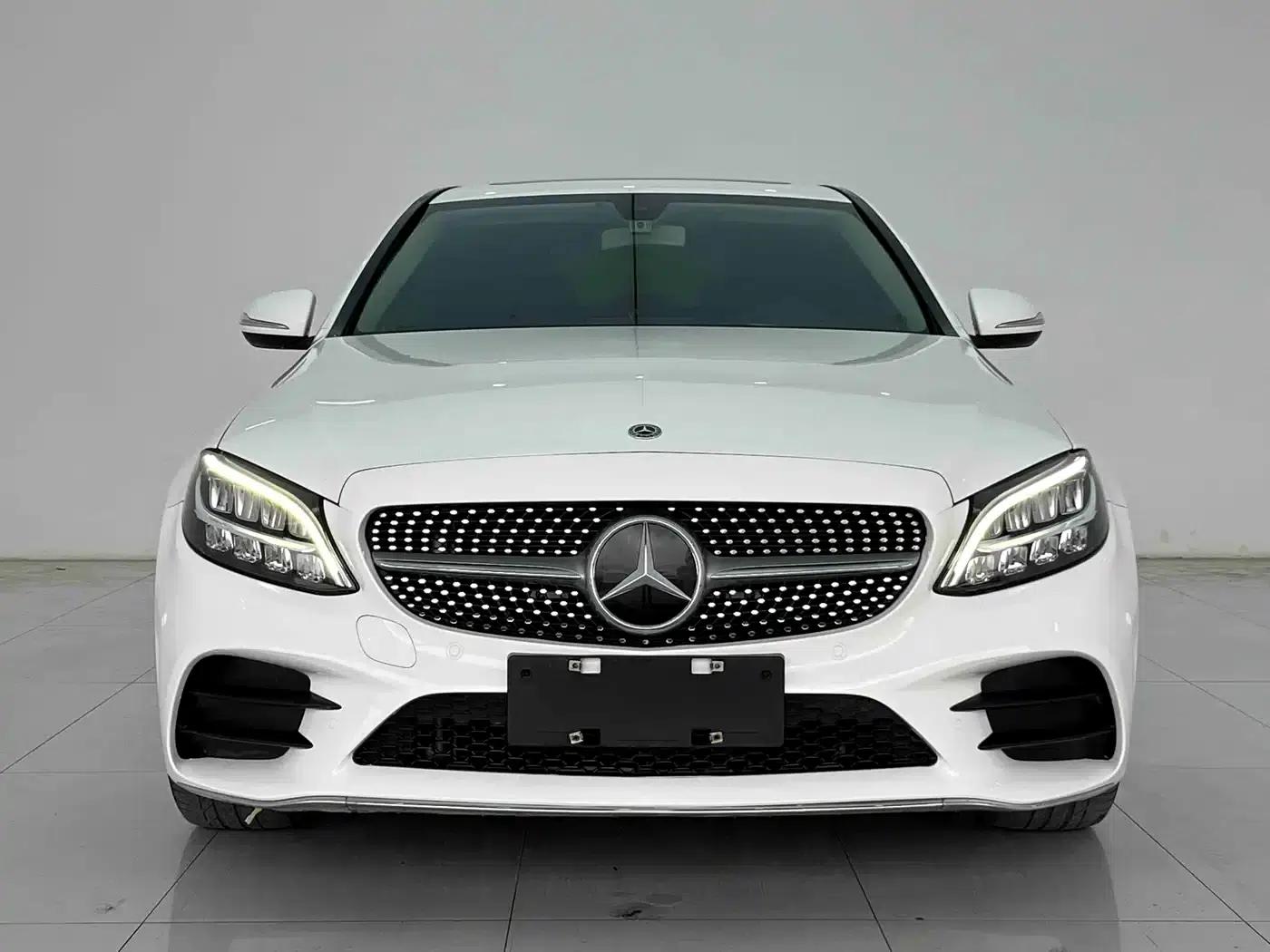Mercedes-Benz C-Class 2020 Facelift C 200 L Fashion Model — миниатюра 1