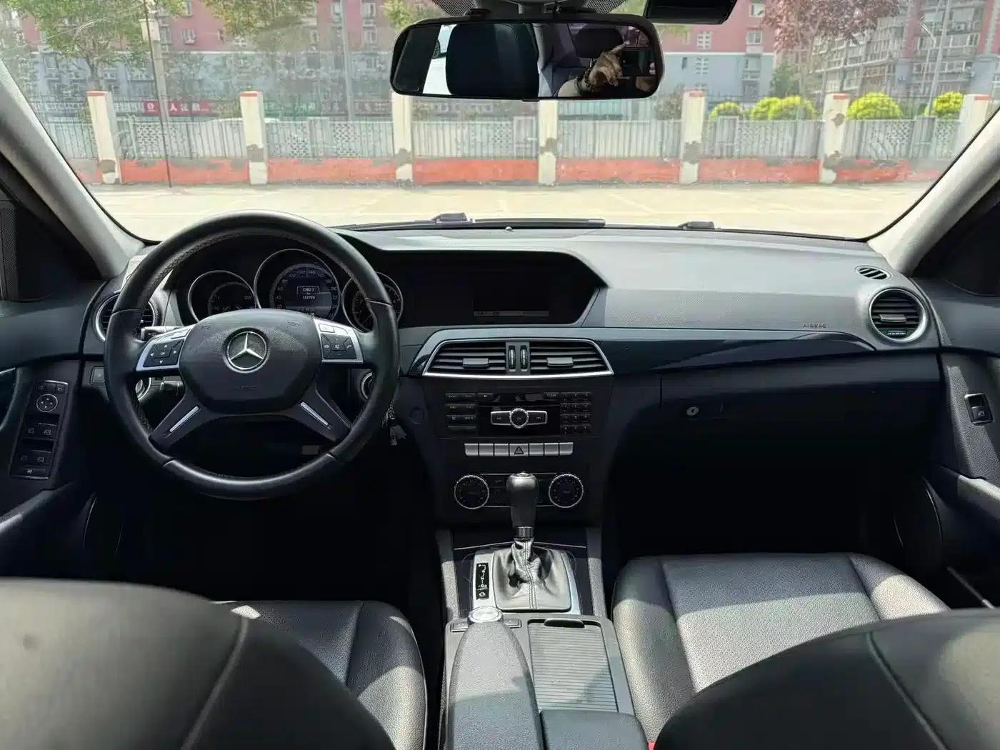 Mercedes-Benz C-Class 2013 C 180 CGI Classic — миниатюра 11