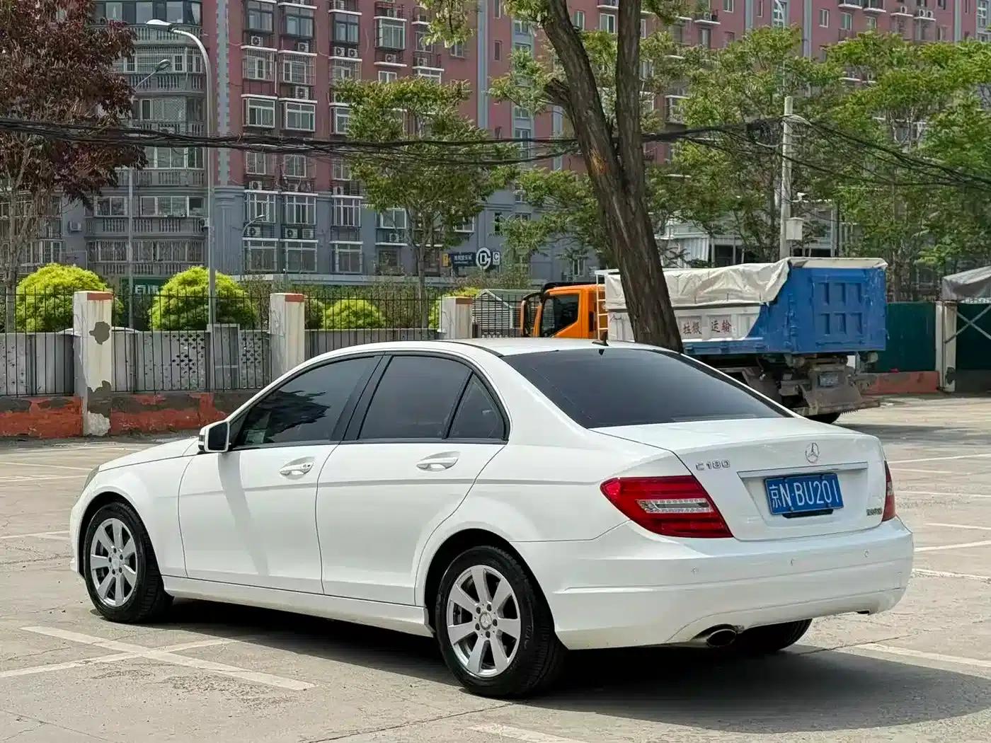 Mercedes-Benz C-Class 2013 C 180 CGI Classic — миниатюра 4