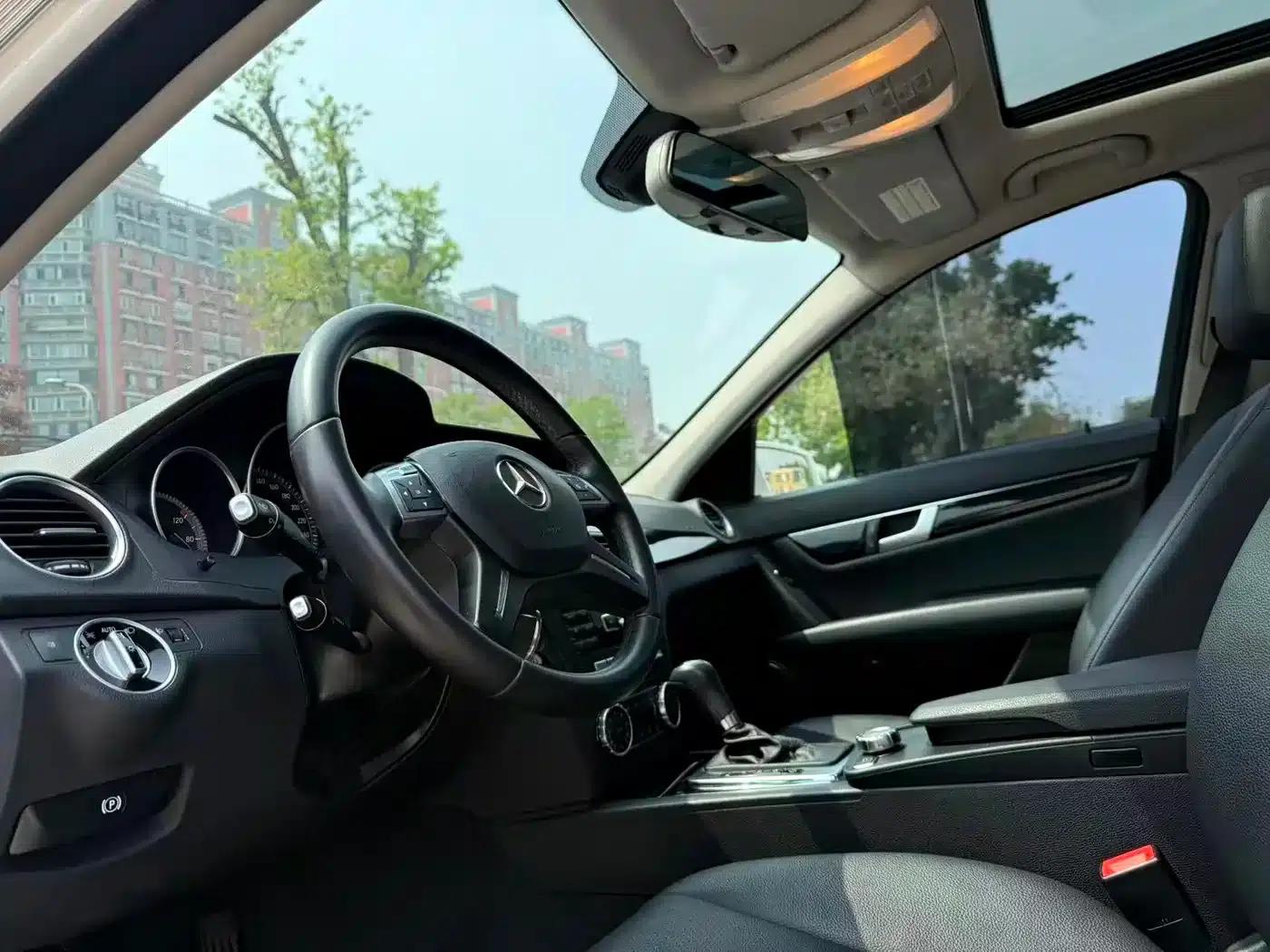 Mercedes-Benz C-Class 2013 C 180 CGI Classic — миниатюра 9