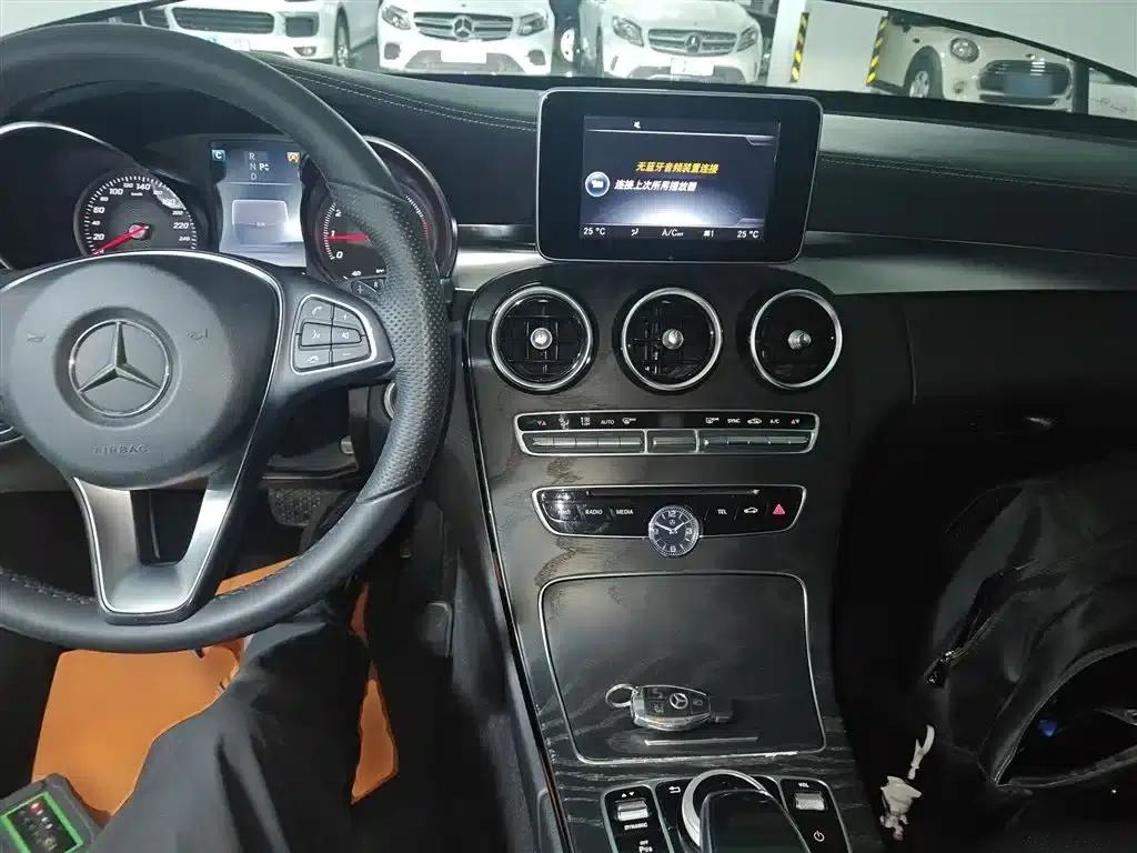 2016 Mercedes-Benz C-Class C 200 L Sport — миниатюра 6