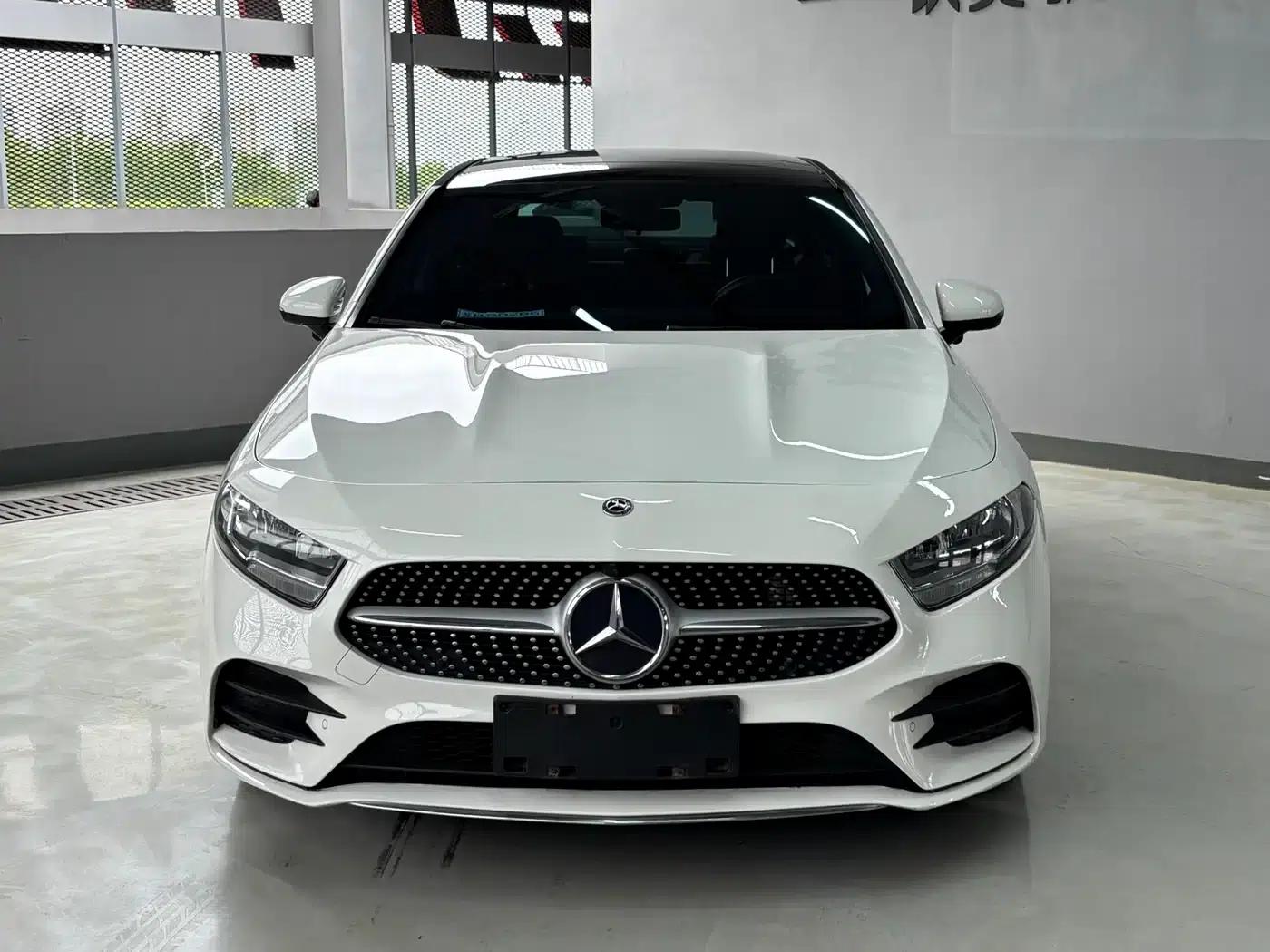 2020 Mercedes-Benz A-Class A 180 L Sport Sedan — миниатюра 2