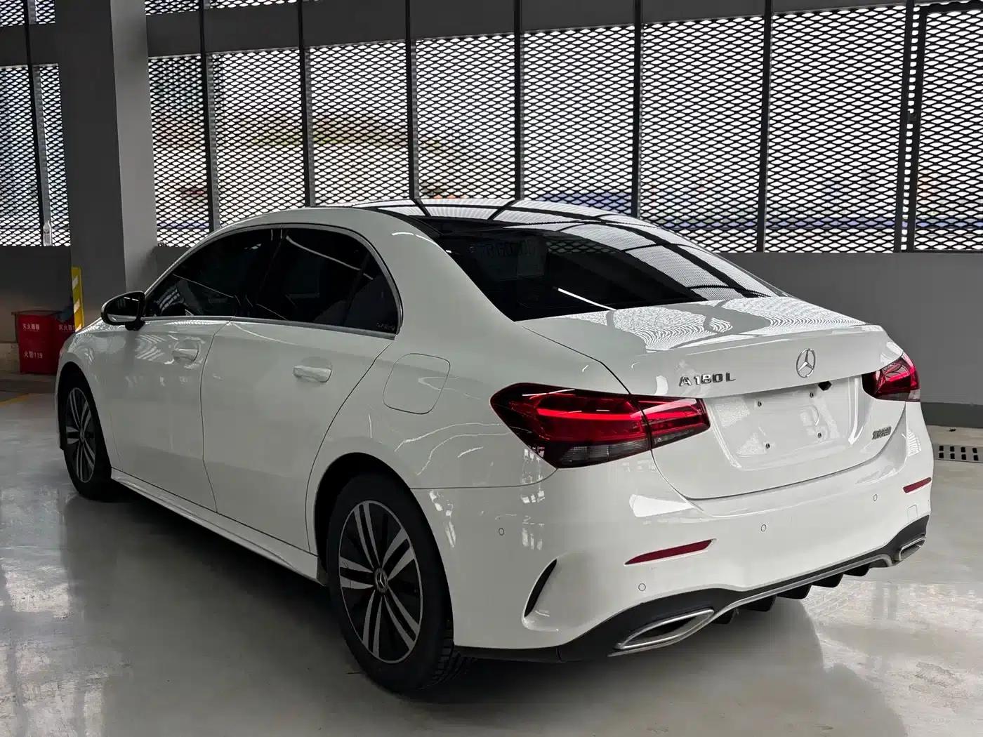 2020 Mercedes-Benz A-Class A 180 L Sport Sedan — миниатюра 12