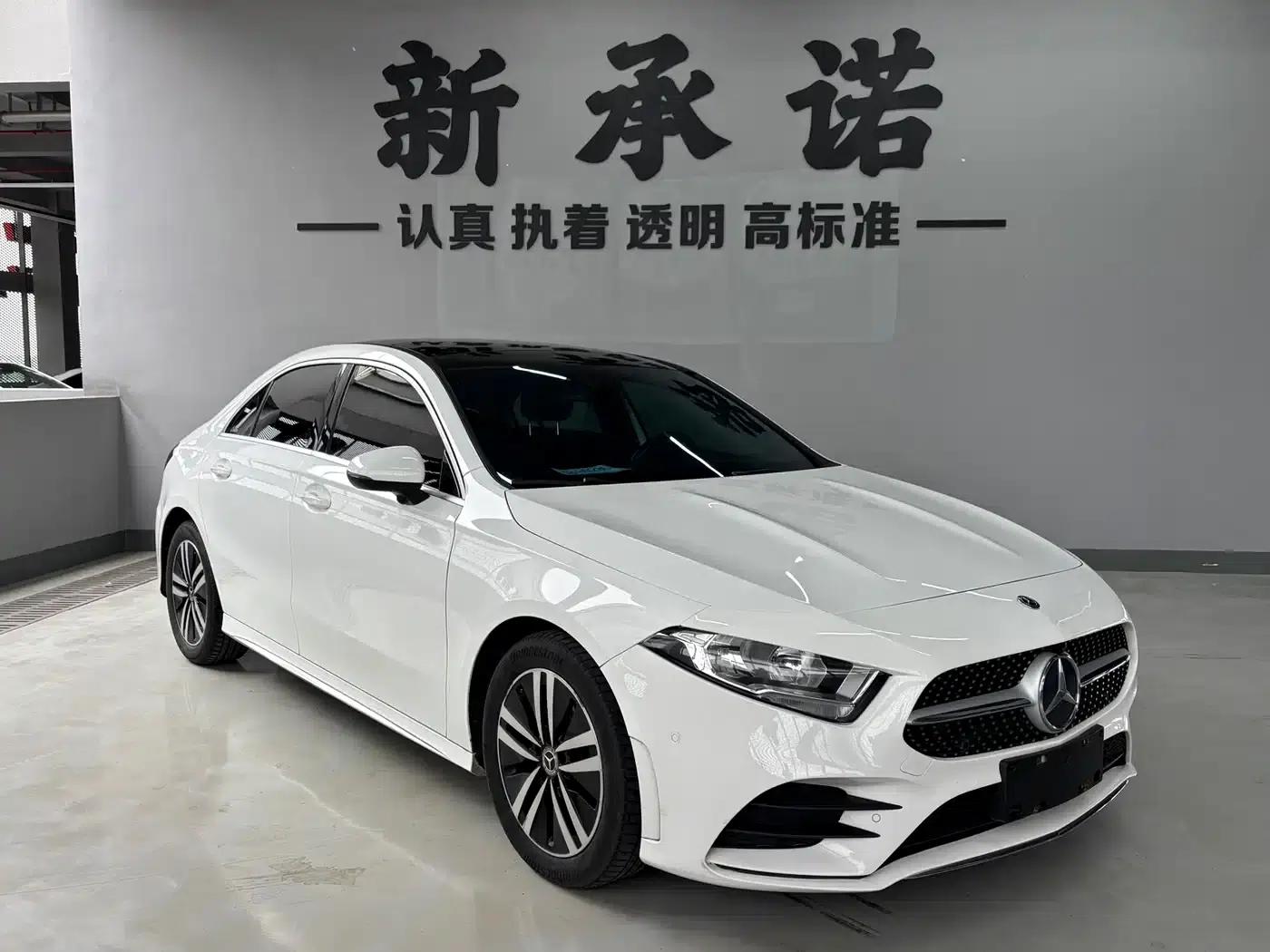 2020 Mercedes-Benz A-Class A 180 L Sport Sedan — миниатюра 3