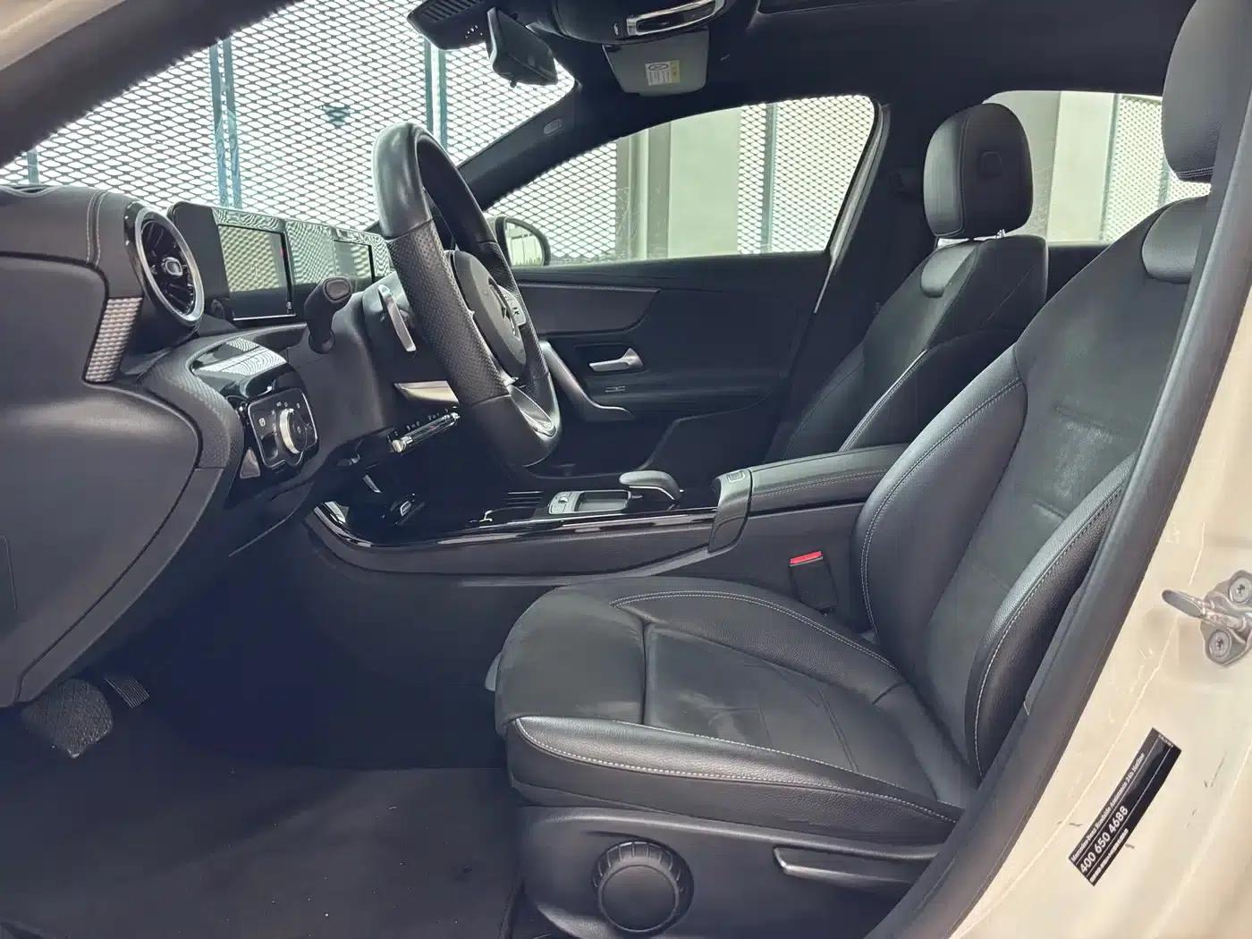 2020 Mercedes-Benz A-Class A 180 L Sport Sedan — миниатюра 10