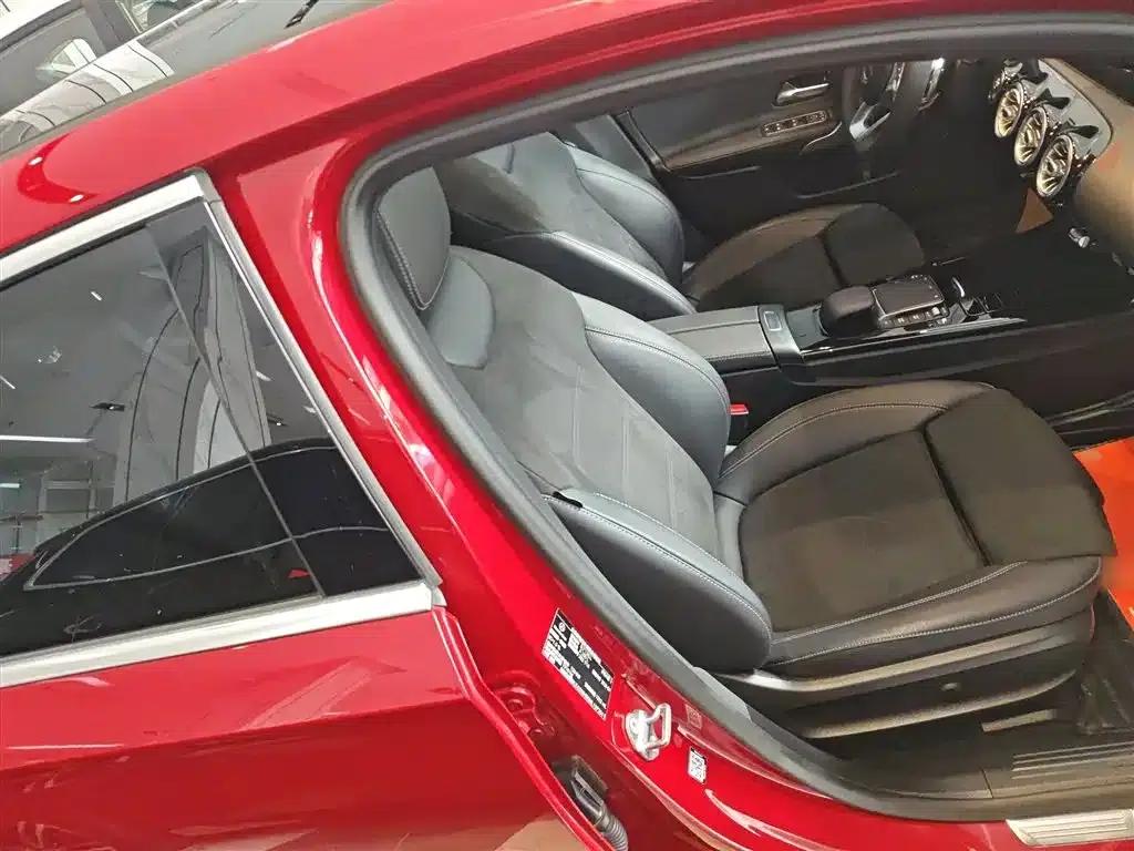 Mercedes-Benz A-Class 2020 Facelift A 200 L Sport Sedan Fashion Model — миниатюра 4