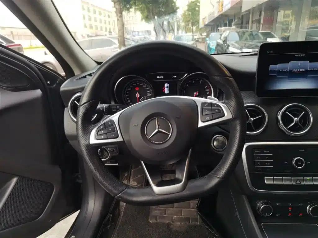 2019 Mercedes-Benz GLA 200 Dynamic — миниатюра 11