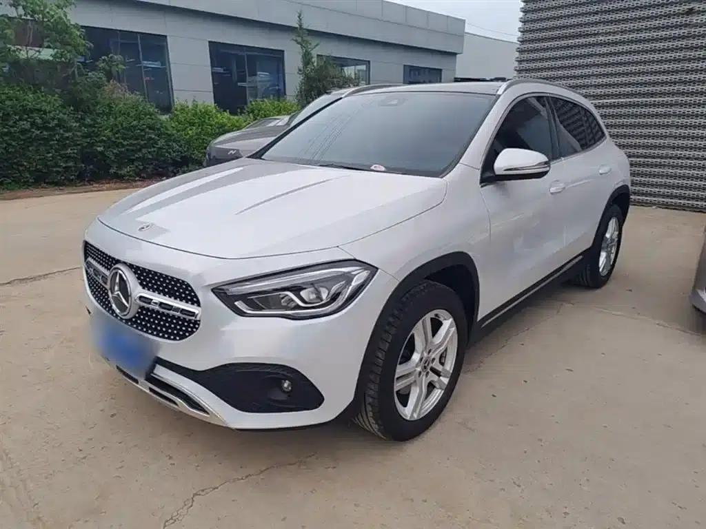 Mercedes-Benz GLA 2023 Facelift GLA 200 — миниатюра 1