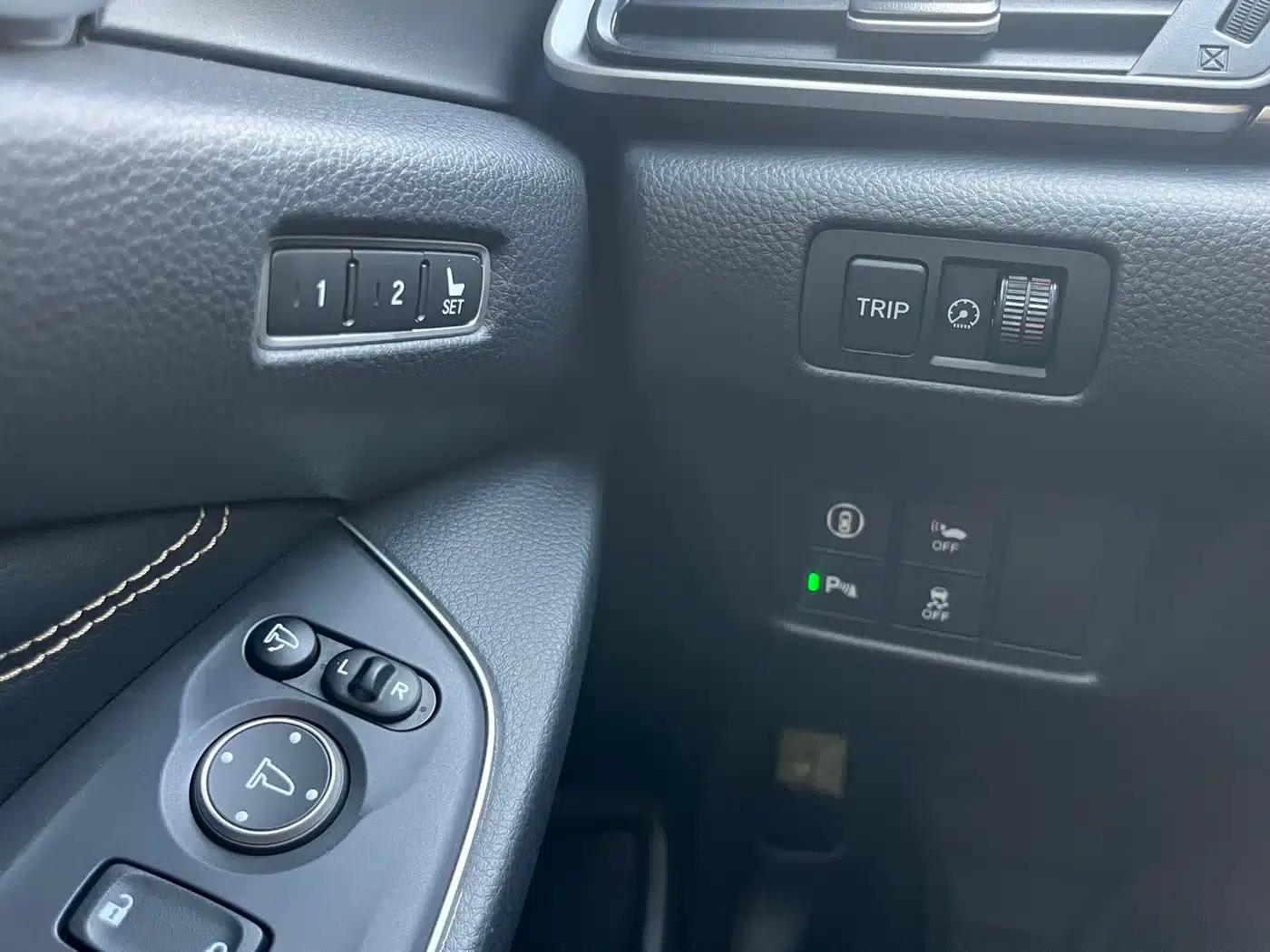 2022 Honda Accord Hybrid 2.0L Phantom Night Edition — миниатюра 15