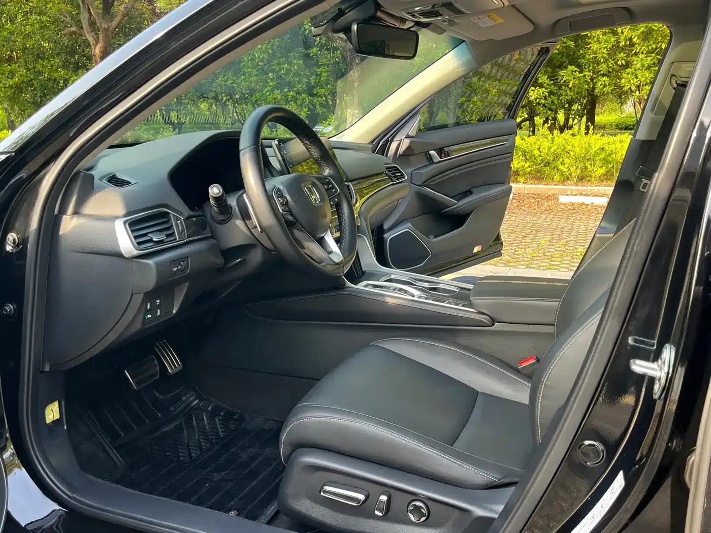 2022 Honda Accord Hybrid 2.0L Phantom Night Edition — миниатюра 8