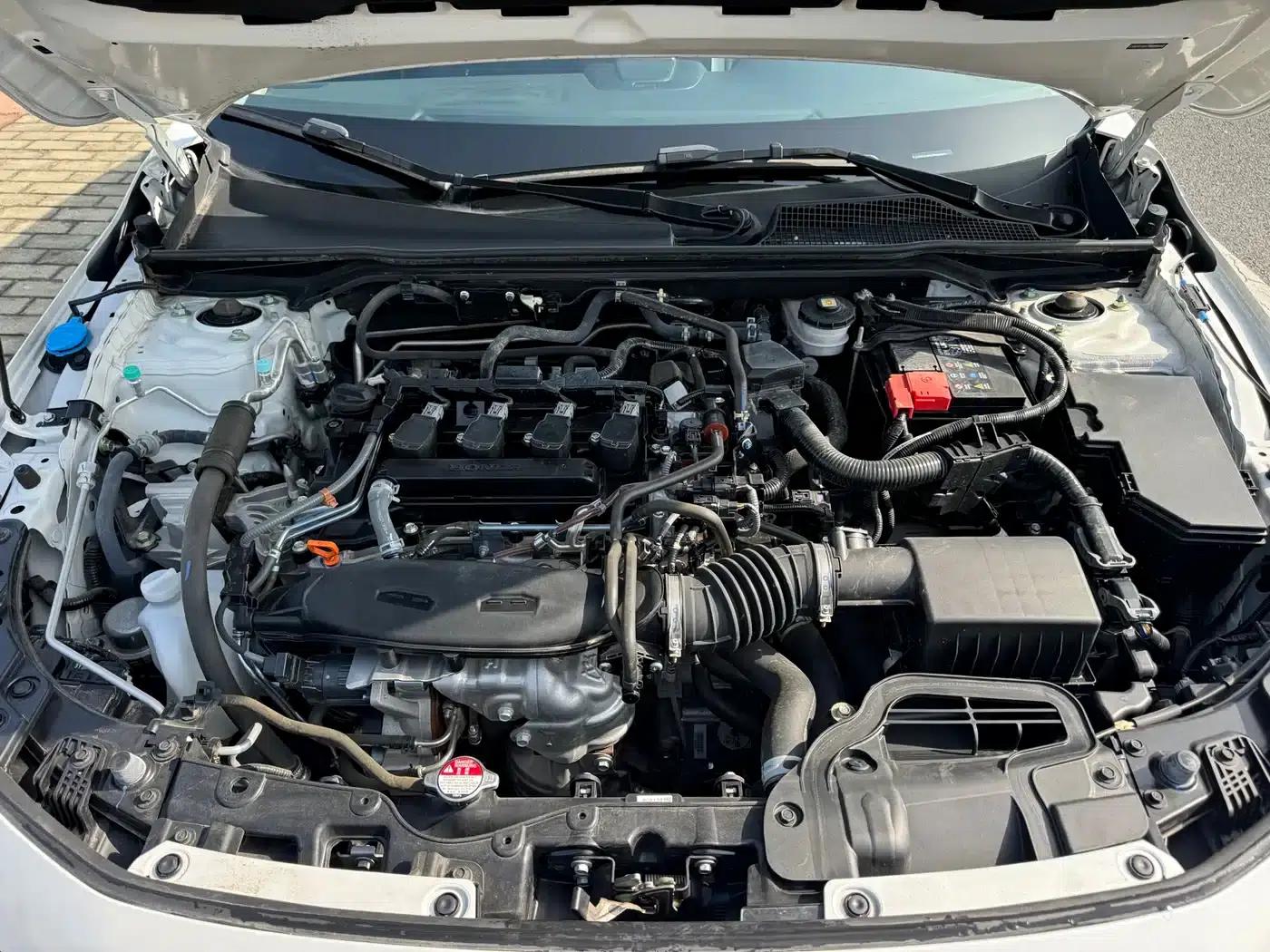 2023 Civic 240TURBO CVT Sport Edition — миниатюра 5