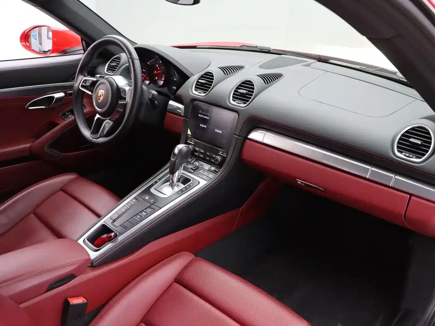 Porsche 718 Cayman 2018 2.0T — миниатюра 21