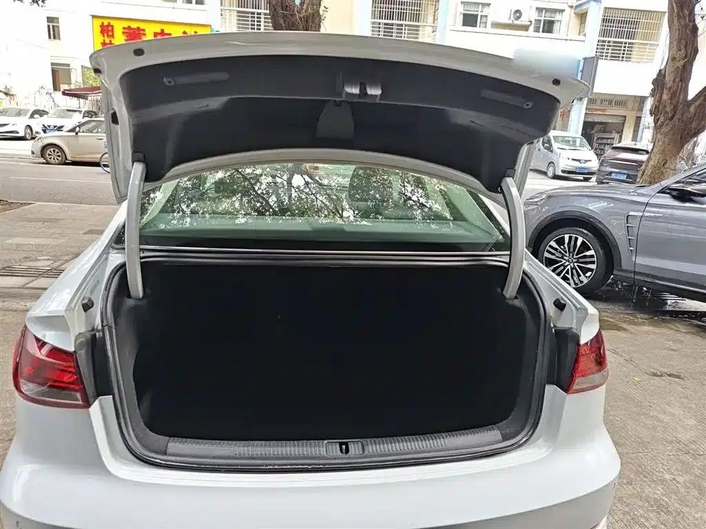 Audi A3 2016 Limousine 35 TFSI Progressive — миниатюра 9
