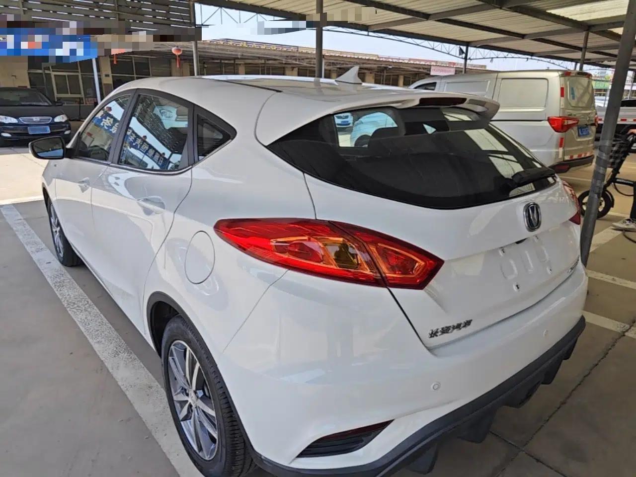 CHANGAN Eado 2016 1.6L GDI Automatic Cool Edition — миниатюра 4