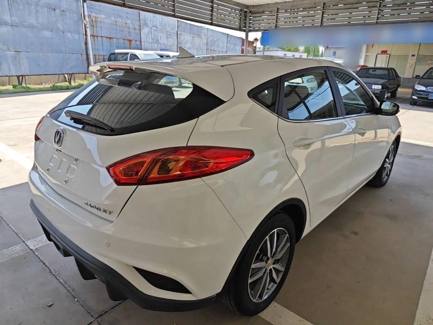CHANGAN Eado 2016 1.6L GDI Automatic Cool Edition — миниатюра 6