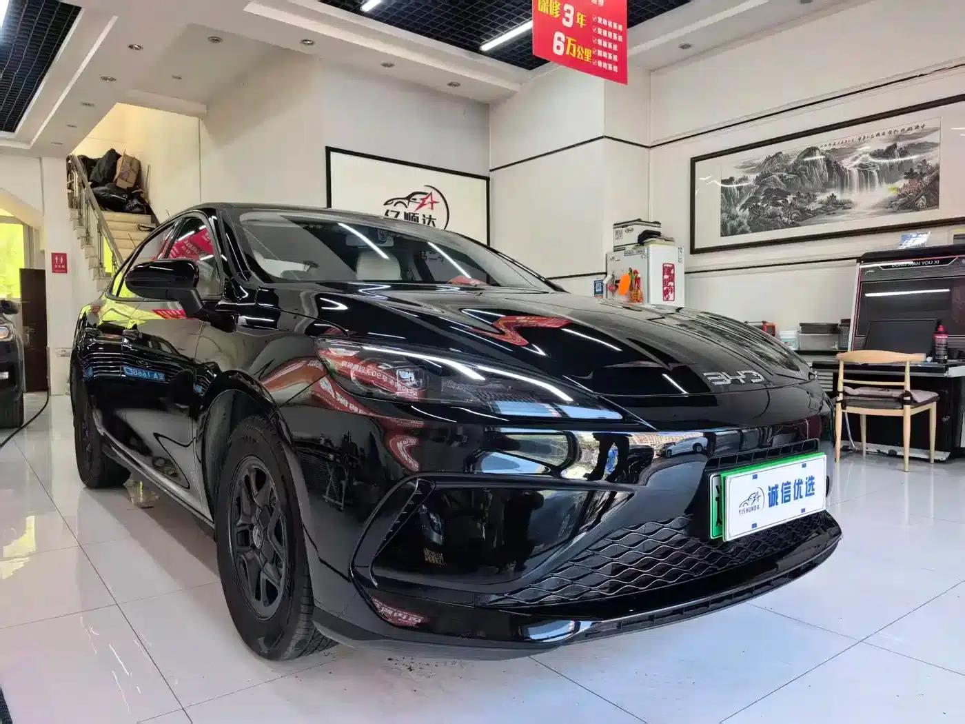 Seal 05 DM-i 2025 DM-i Intelligent Driving Edition 55KM Luxury Model — миниатюра 2