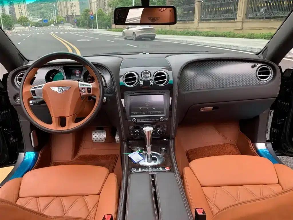 Flying Spur 2012 6.0T Limited Edition — миниатюра 10