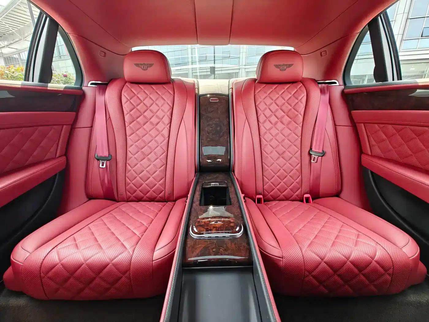 2017 Flying Spur 4.0T V8 Standard Edition — миниатюра 18